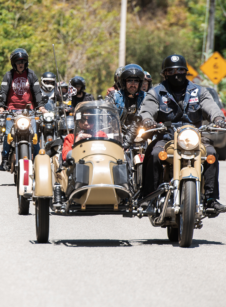 one 2 1 - Royal Enfield Paraguay